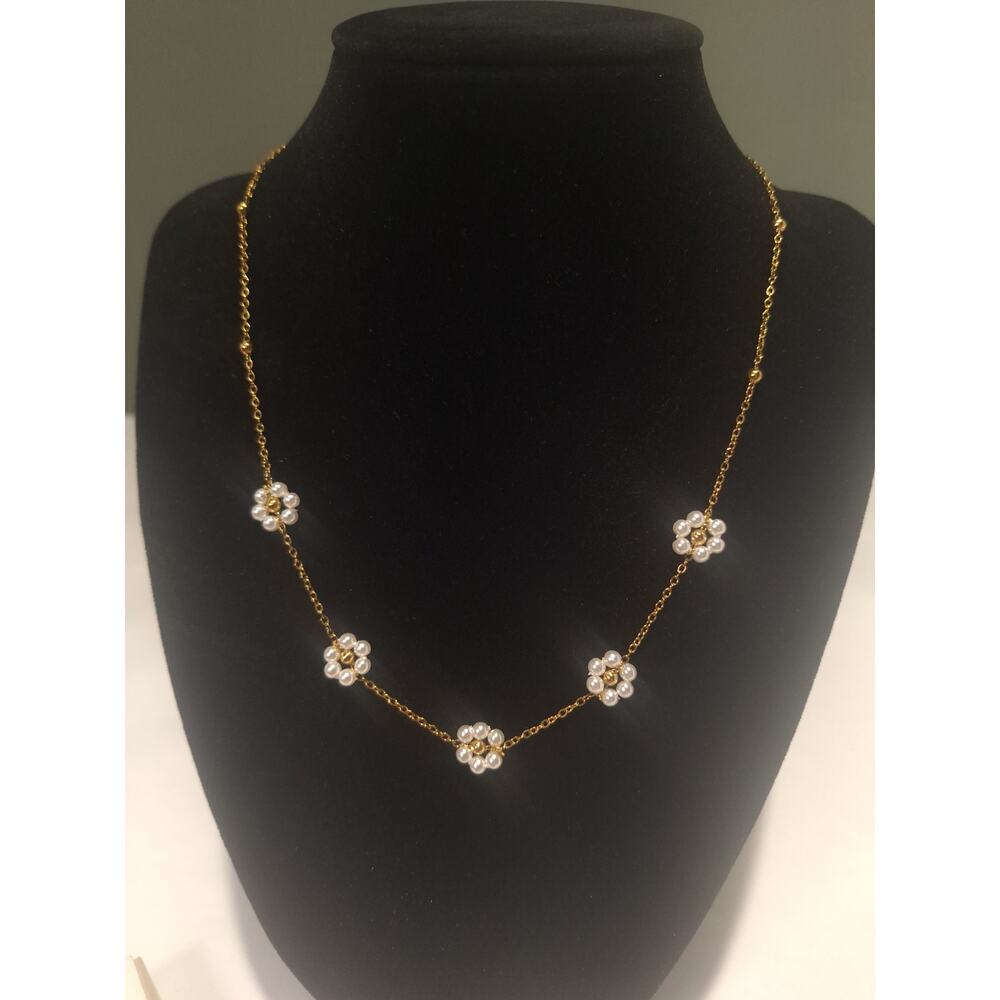 Gold Tone Stainless Steel Faux Pearl Flower Station Necklace Adjustable 16"-18"